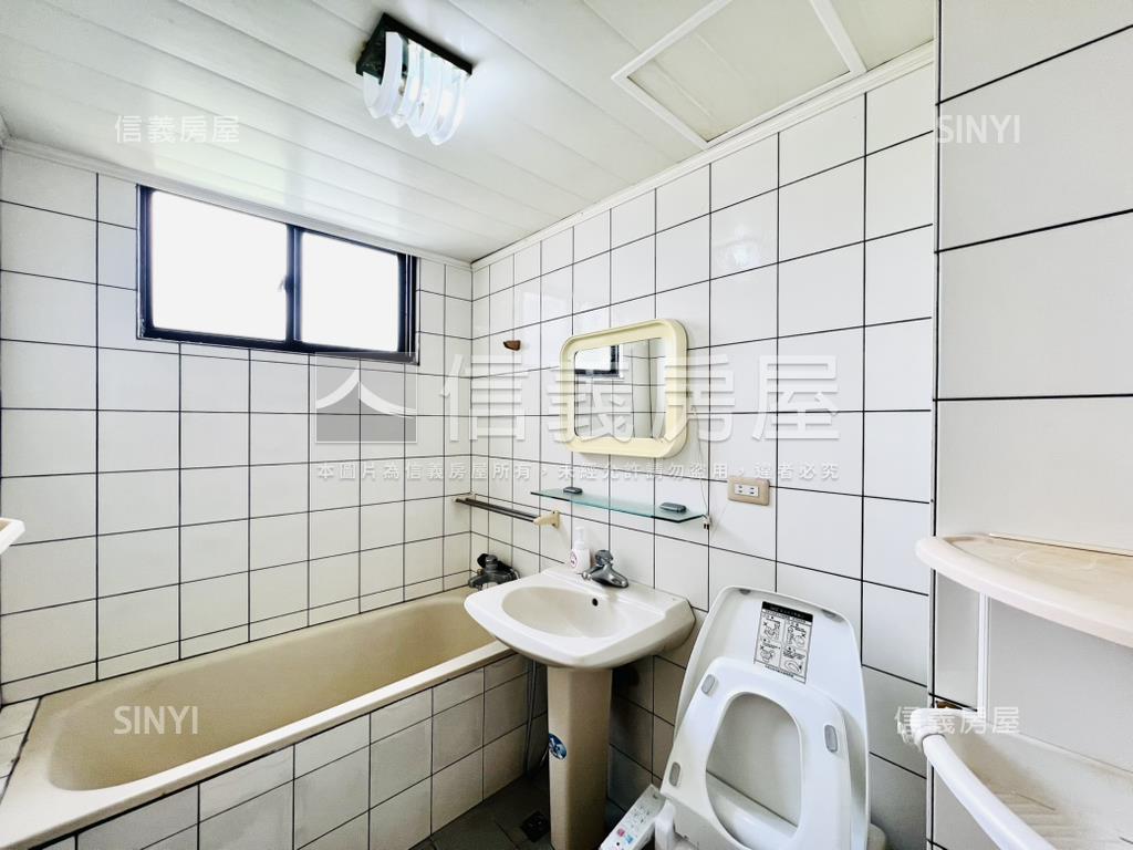 面河堤邊間電梯大四房房屋室內格局與周邊環境