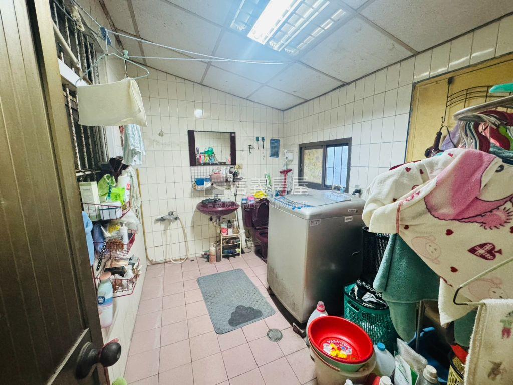 逢甲免千萬透天房屋室內格局與周邊環境