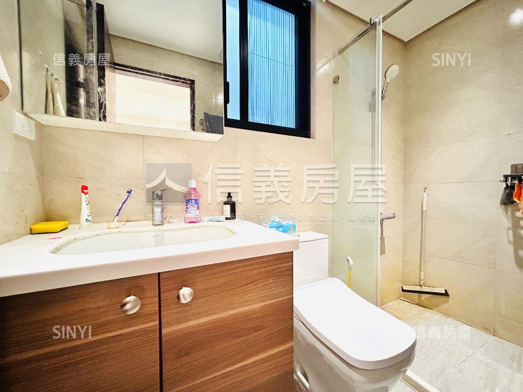 中山曜精緻美屋房屋室內格局與周邊環境