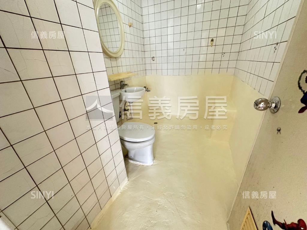 小資近捷運三房機能佳房屋室內格局與周邊環境