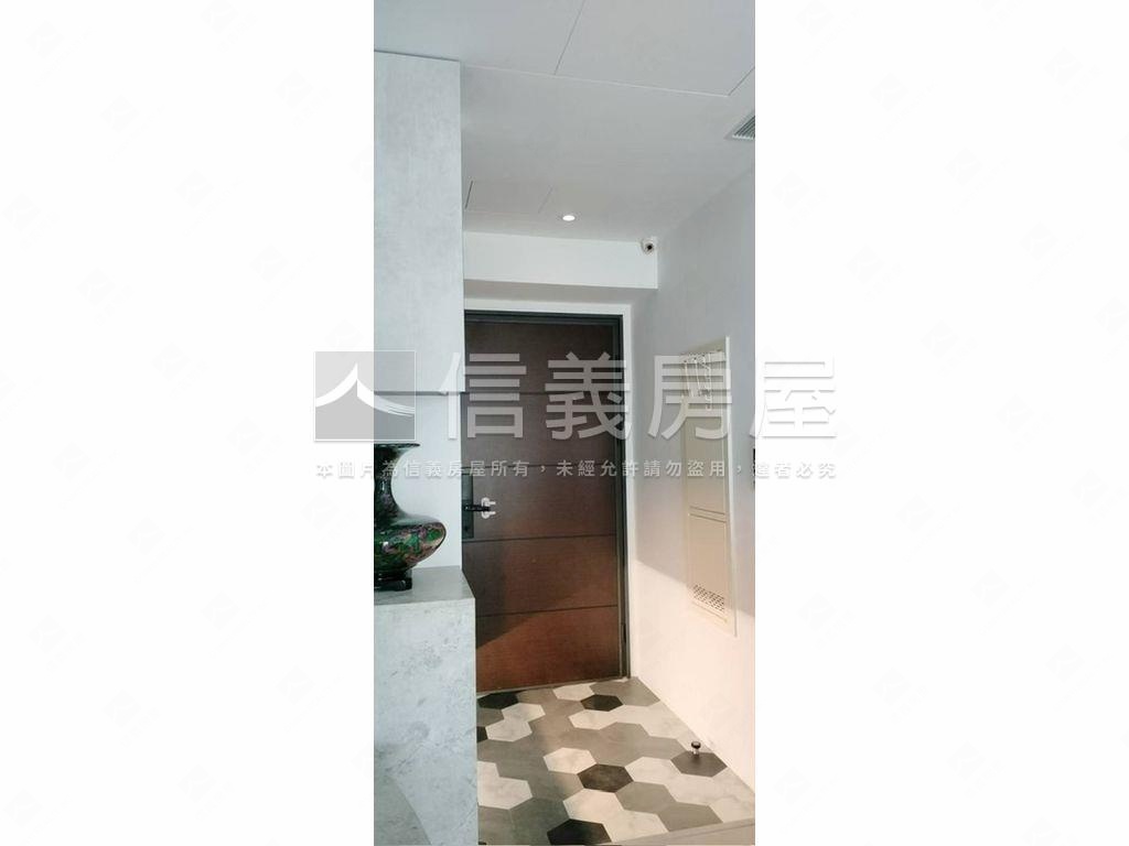 天母靜好美妝２房坡平車位房屋室內格局與周邊環境