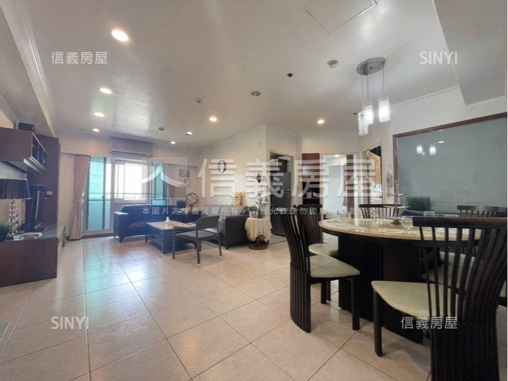 新灣區高樓景觀大三房平車房屋室內格局與周邊環境