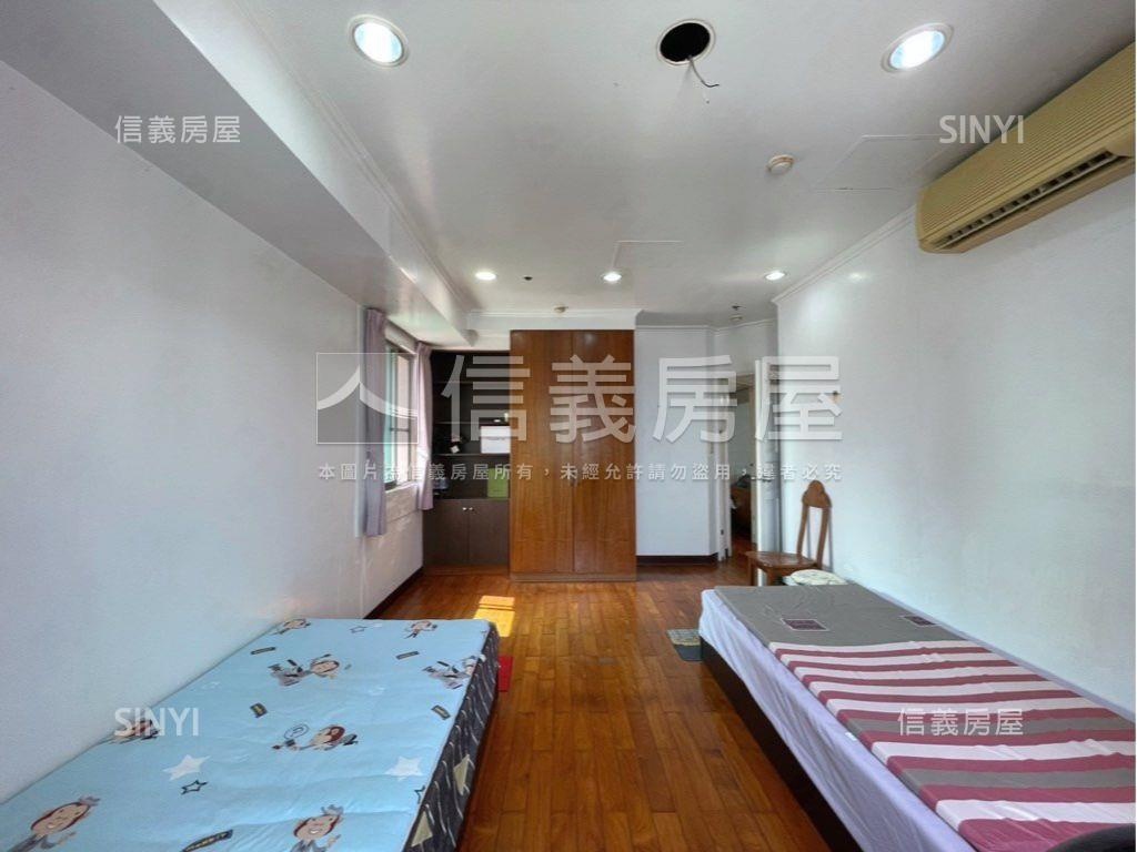 新灣區高樓景觀大三房平車房屋室內格局與周邊環境