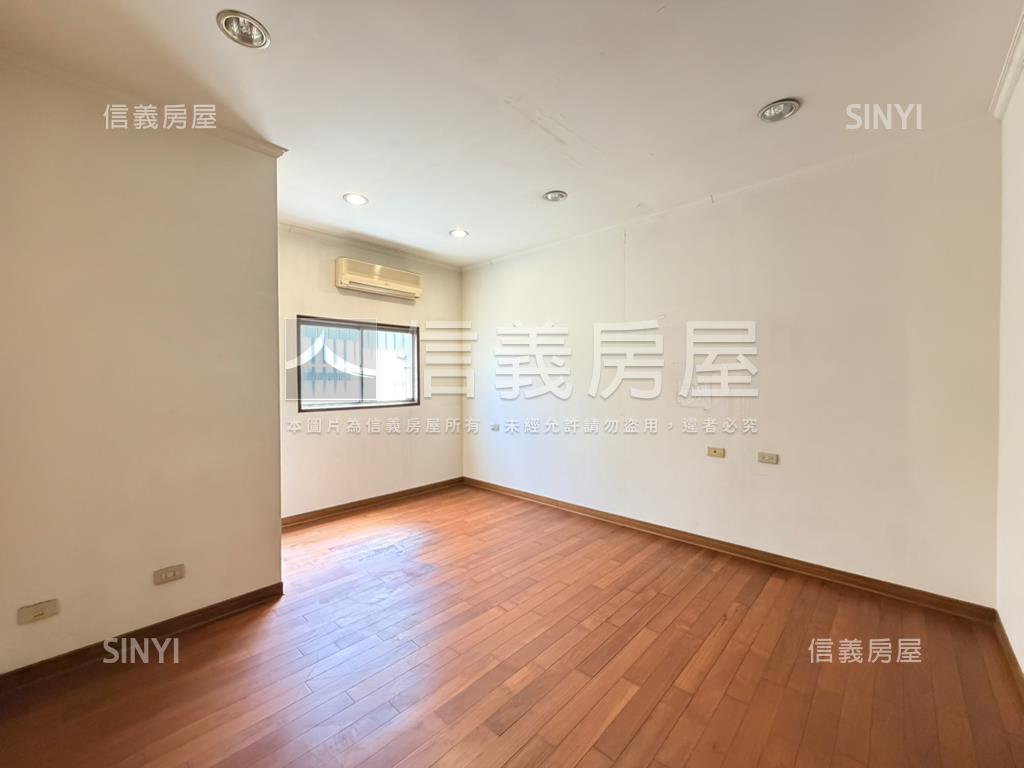 稀有正街透天房屋室內格局與周邊環境