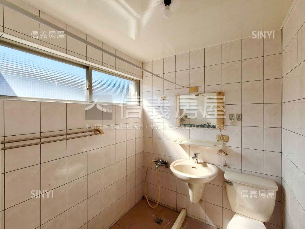 【ＶＲ】台北小城小資透天房屋室內格局與周邊環境