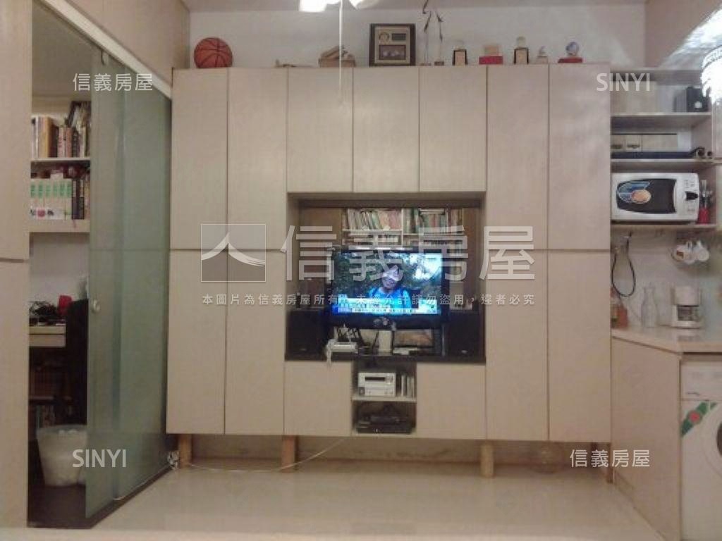 精美綠意藏金閣房屋室內格局與周邊環境