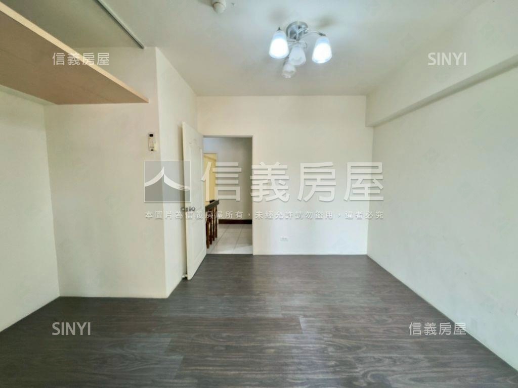 近未來三井正路精品店住房屋室內格局與周邊環境