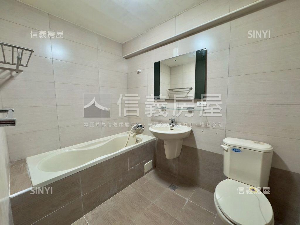 近未來三井正路精品店住房屋室內格局與周邊環境