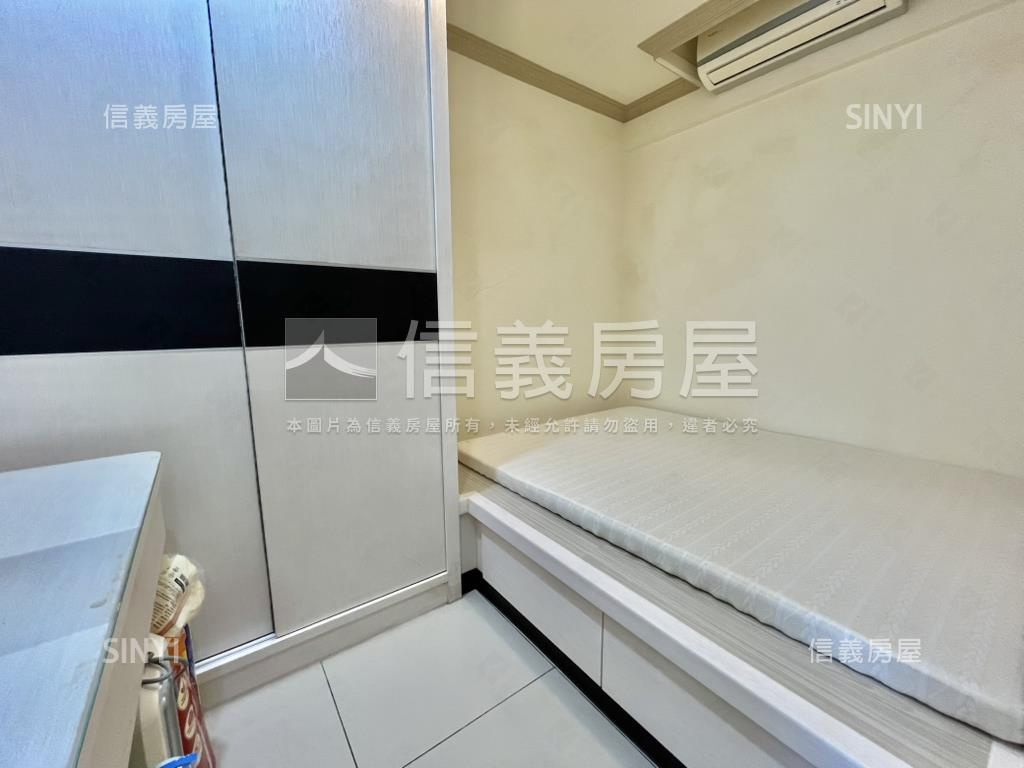 璟都江山裝潢兩房車位房屋室內格局與周邊環境