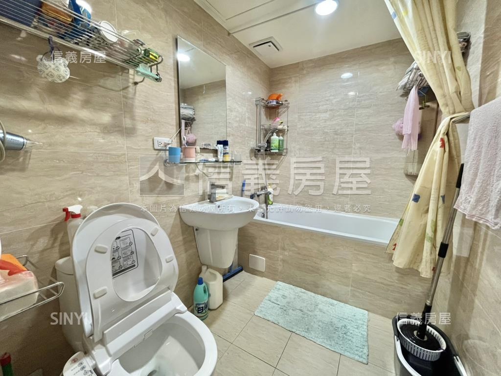 璟都江山裝潢兩房車位房屋室內格局與周邊環境