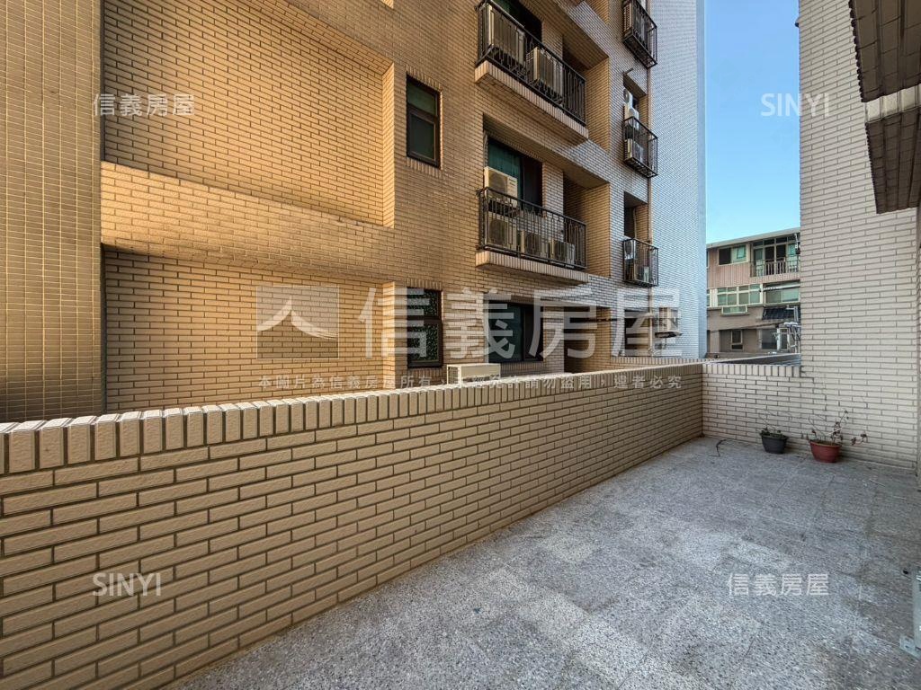 大清祥安露臺２房車位房屋室內格局與周邊環境