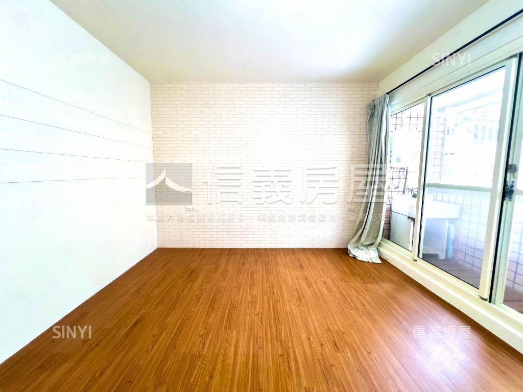 愛丁堡屋況佳美裝潢店面房屋室內格局與周邊環境