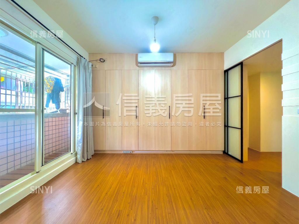 愛丁堡屋況佳美裝潢店面房屋室內格局與周邊環境