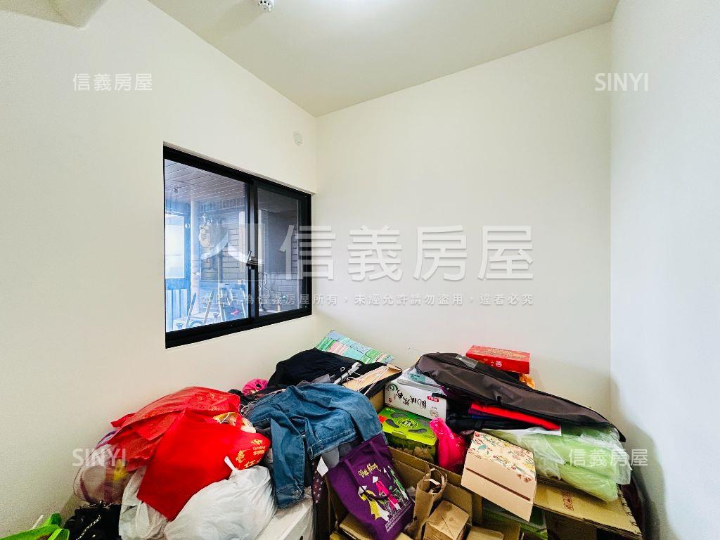 海洋都心邊間三房車位房屋室內格局與周邊環境