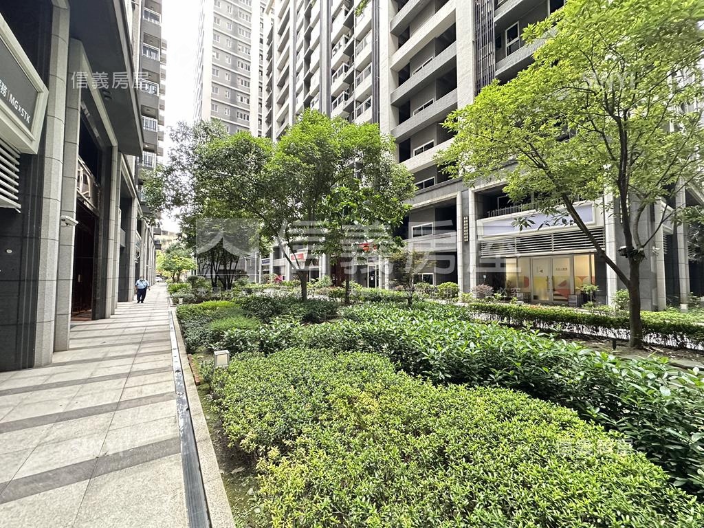 金賀超級城市兩房車位房屋室內格局與周邊環境