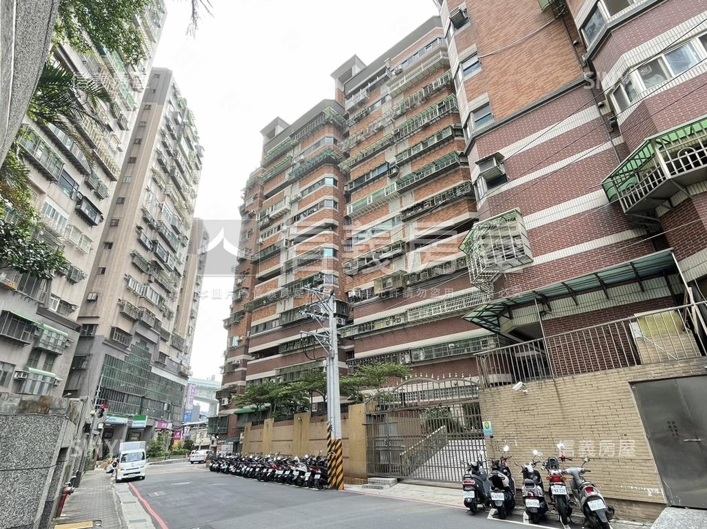 成泰路薪關渡三房房屋室內格局與周邊環境