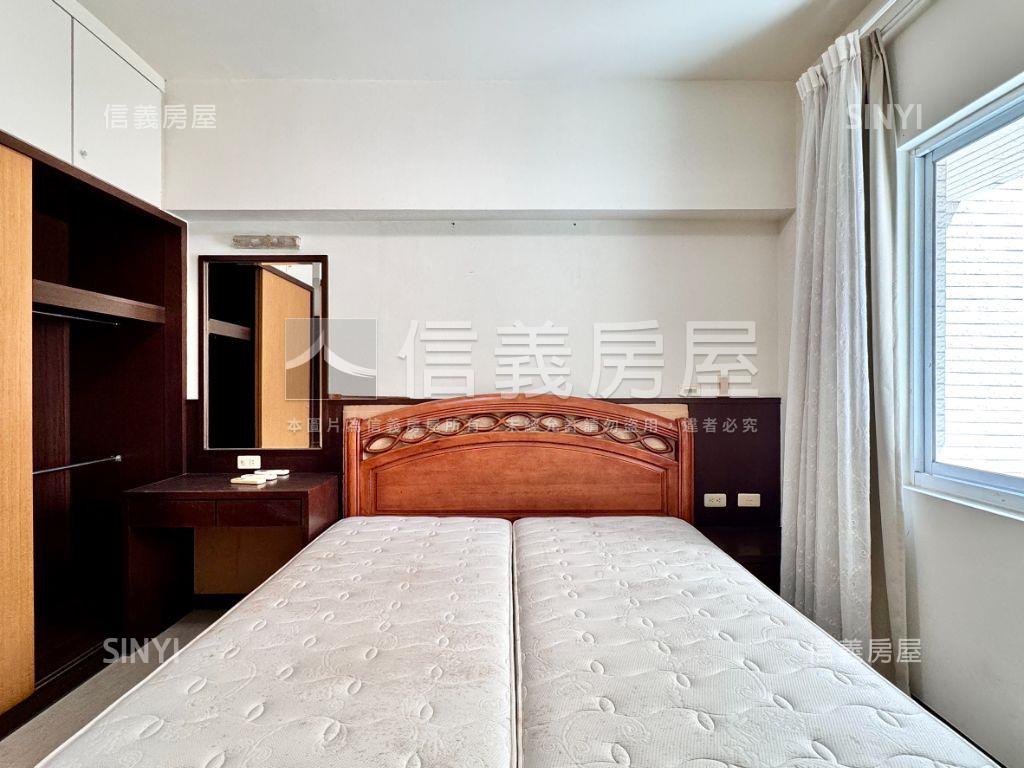 近遠百捷運Ｒ８站兩房房屋室內格局與周邊環境