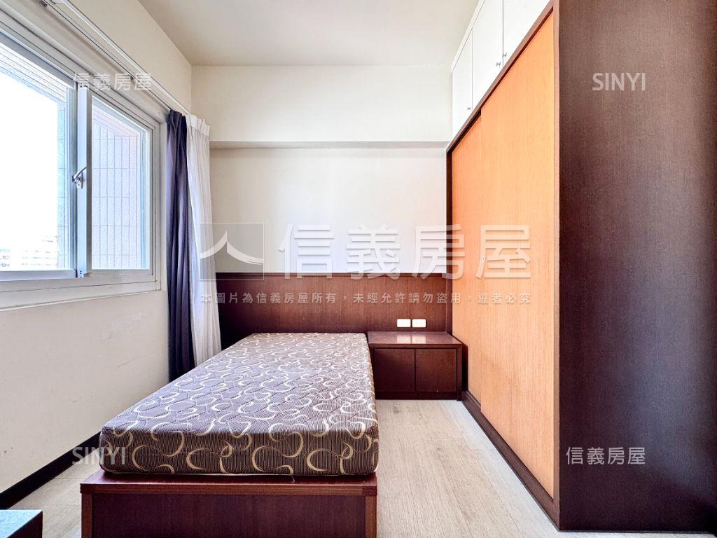 近遠百捷運Ｒ８站兩房房屋室內格局與周邊環境