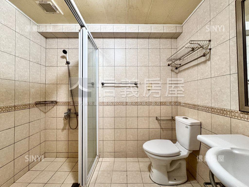 近遠百捷運Ｒ８站兩房房屋室內格局與周邊環境