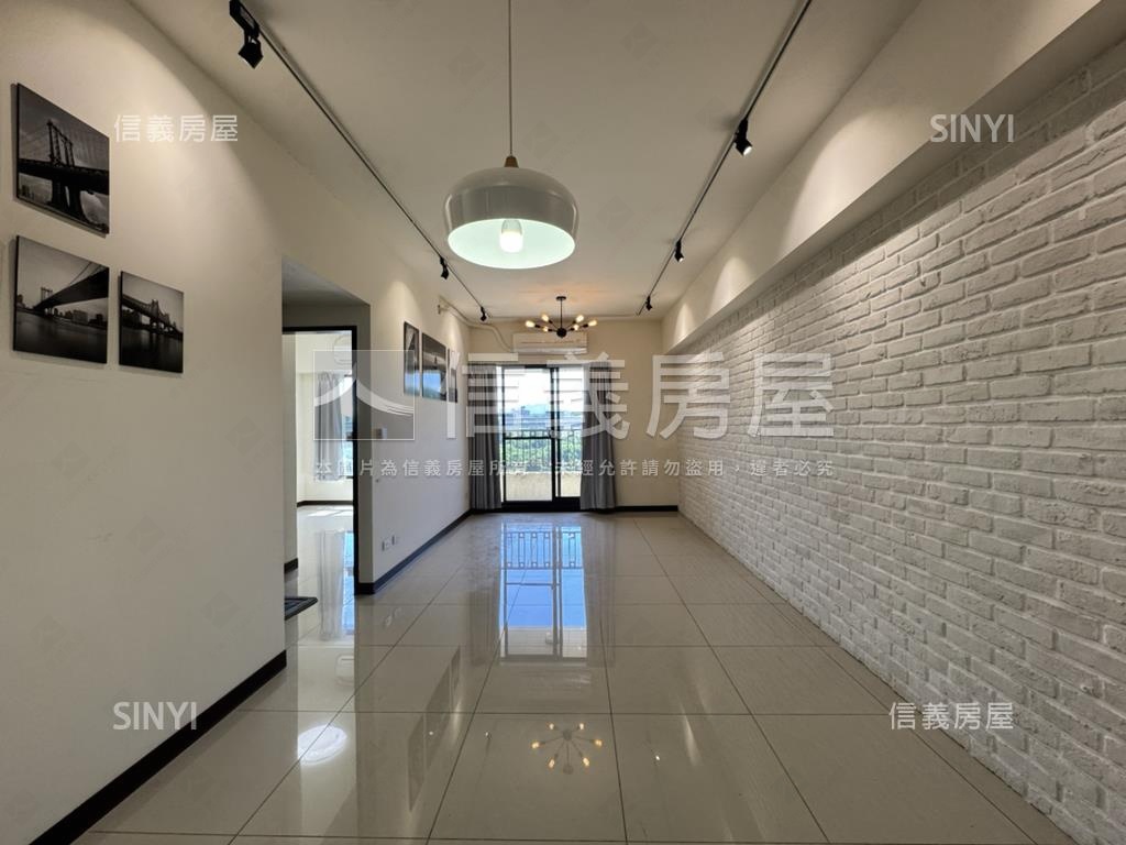 鴻築新巴黎景觀兩房車位房屋室內格局與周邊環境