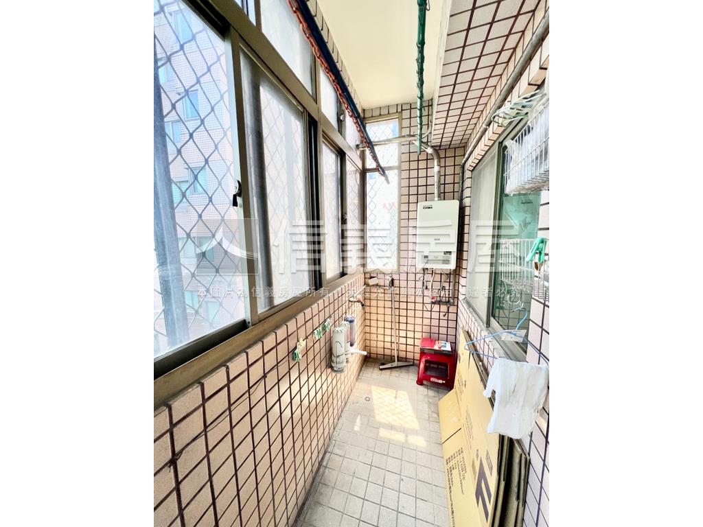 圓山芳鄰三房平面車位房屋室內格局與周邊環境