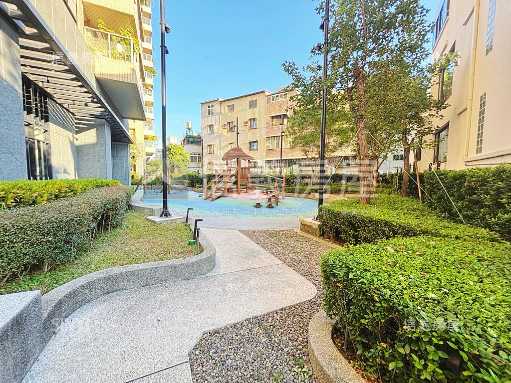 富邦大無疆｜高樓景觀兩房房屋室內格局與周邊環境
