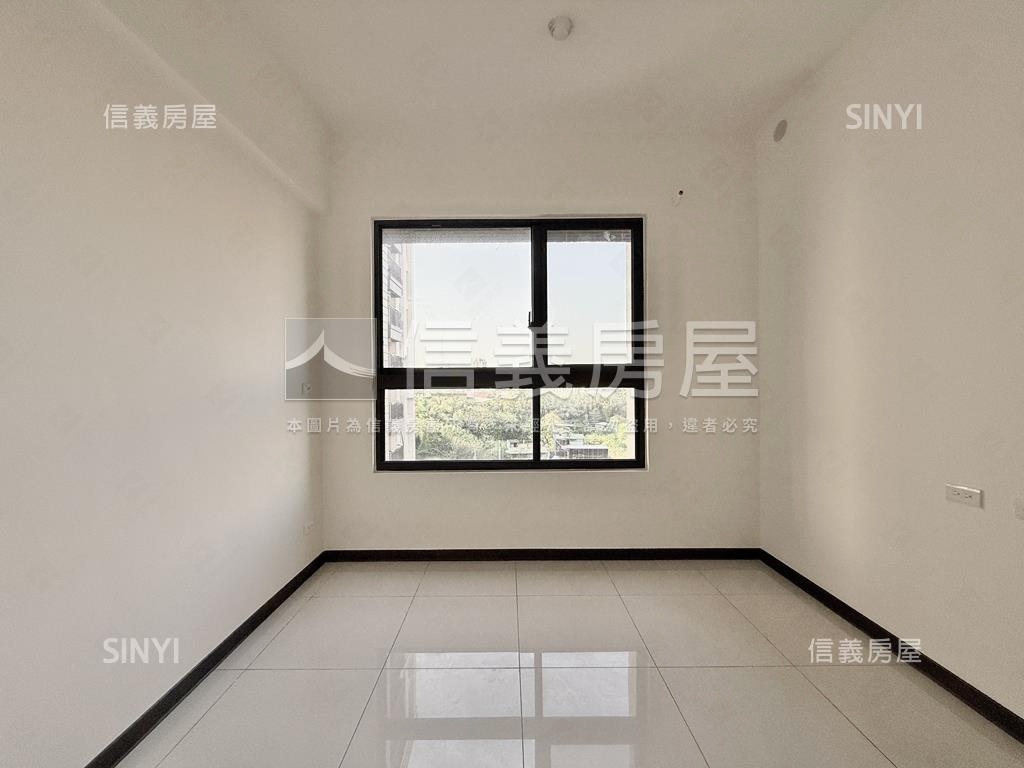 家自慢景觀全新三房房屋室內格局與周邊環境