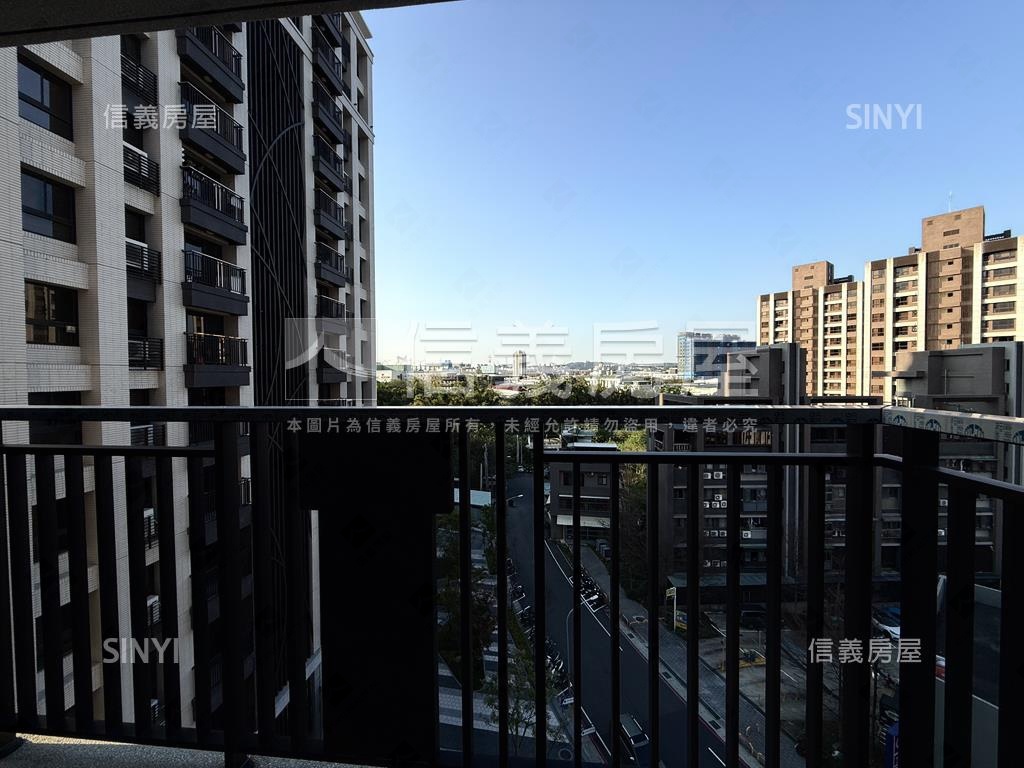 家自慢景觀全新三房房屋室內格局與周邊環境