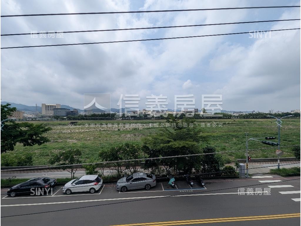 立仁路臨路震後透天房屋室內格局與周邊環境