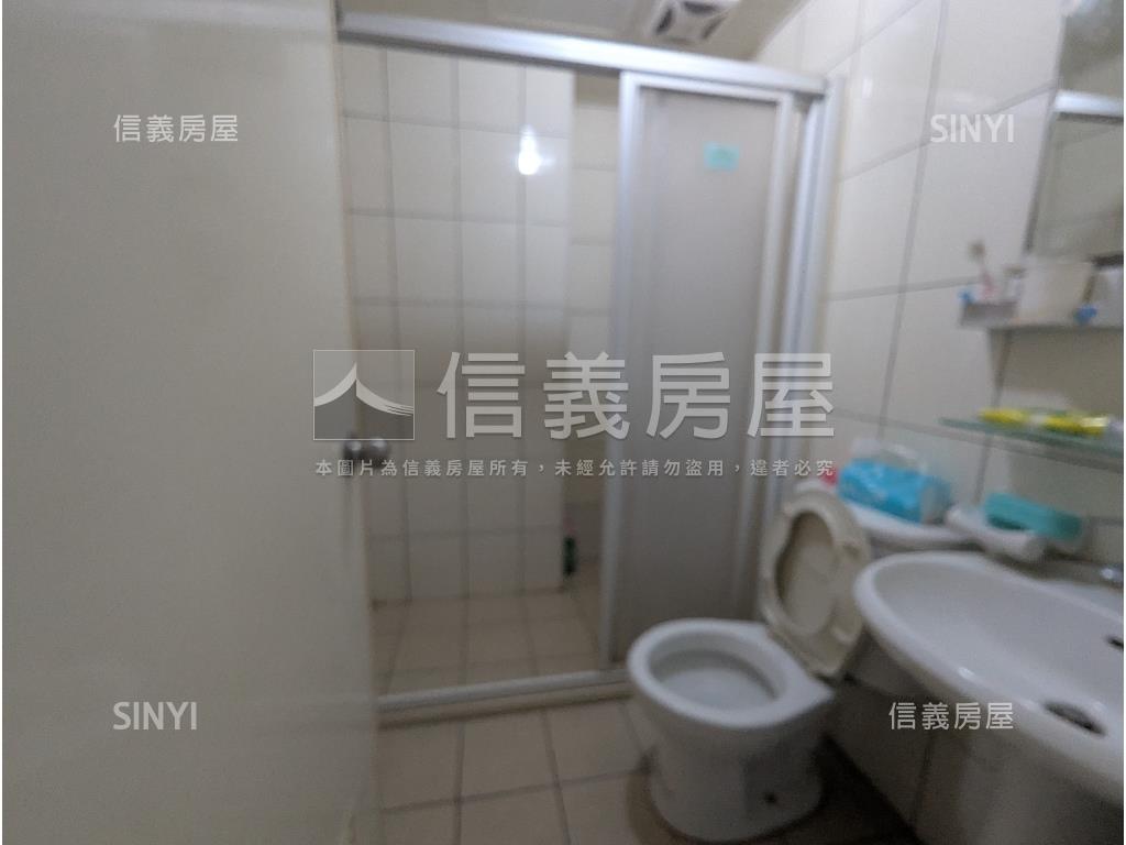 立仁路臨路震後透天房屋室內格局與周邊環境