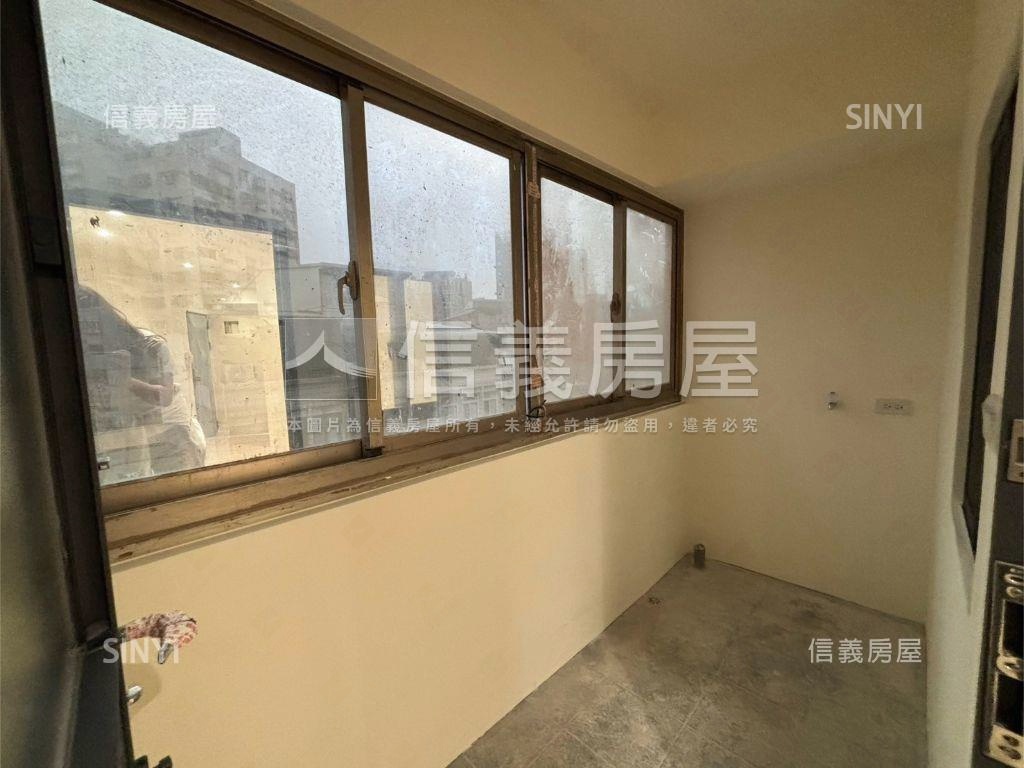 皇家尊爵低總價小套房房屋室內格局與周邊環境