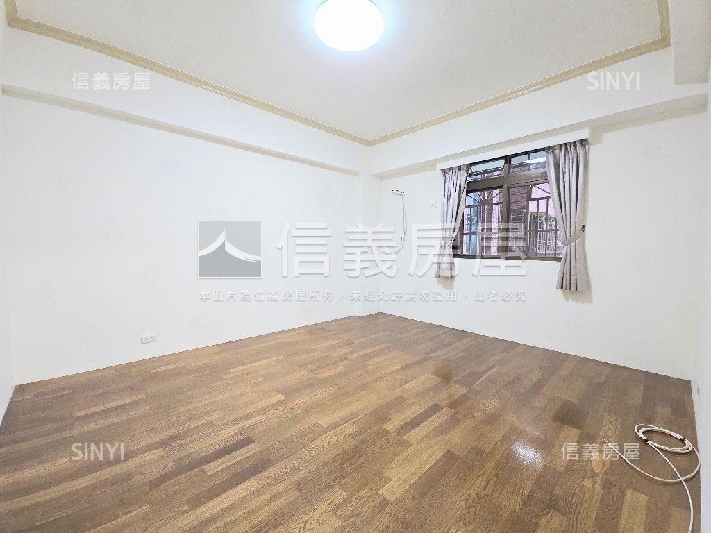 獨立車位➤電梯三房房屋室內格局與周邊環境