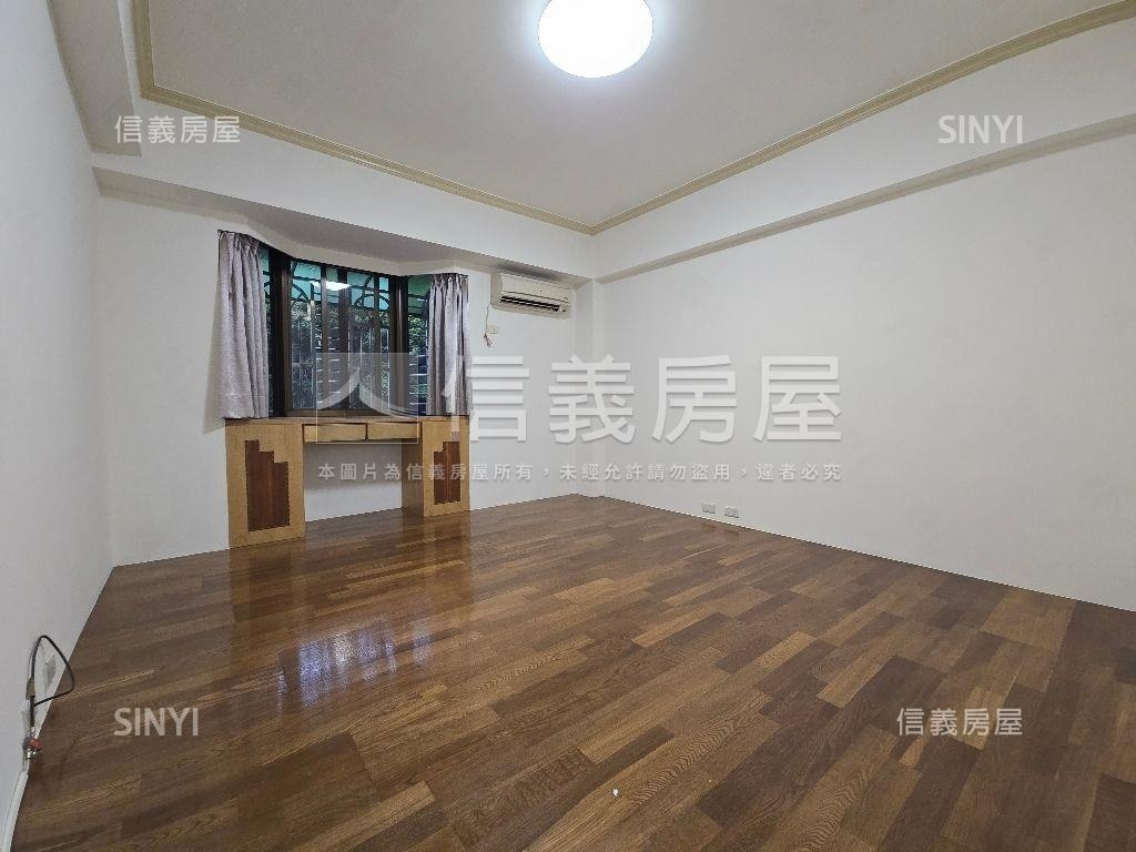 獨立車位➤電梯三房房屋室內格局與周邊環境