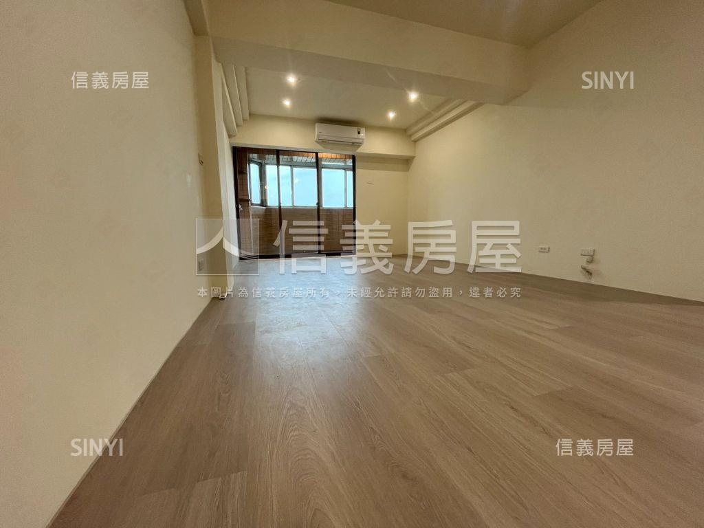 龍岡美妝整新大３房房屋室內格局與周邊環境