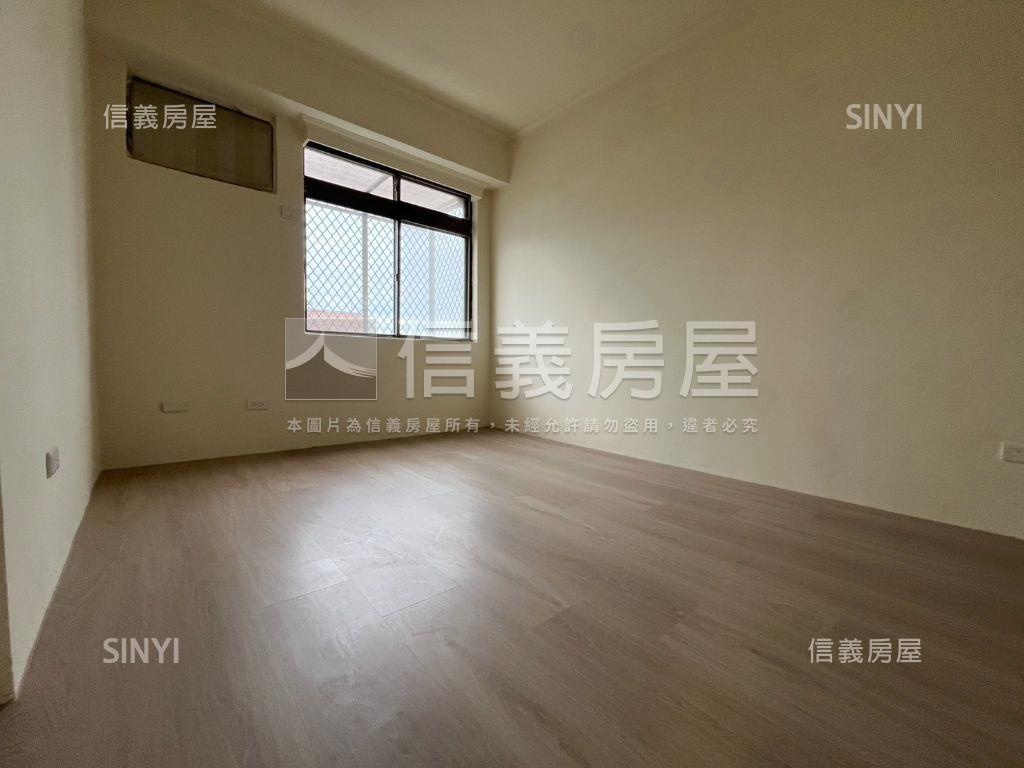 龍岡美妝整新大３房房屋室內格局與周邊環境