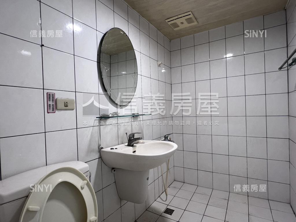 星鑽河畔景觀３房房屋室內格局與周邊環境