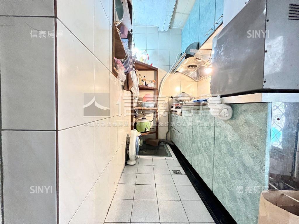 湖美靜謐透天車墅房屋室內格局與周邊環境