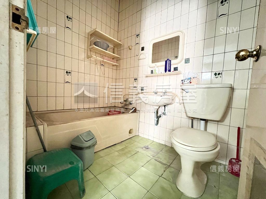 湖美靜謐透天車墅房屋室內格局與周邊環境