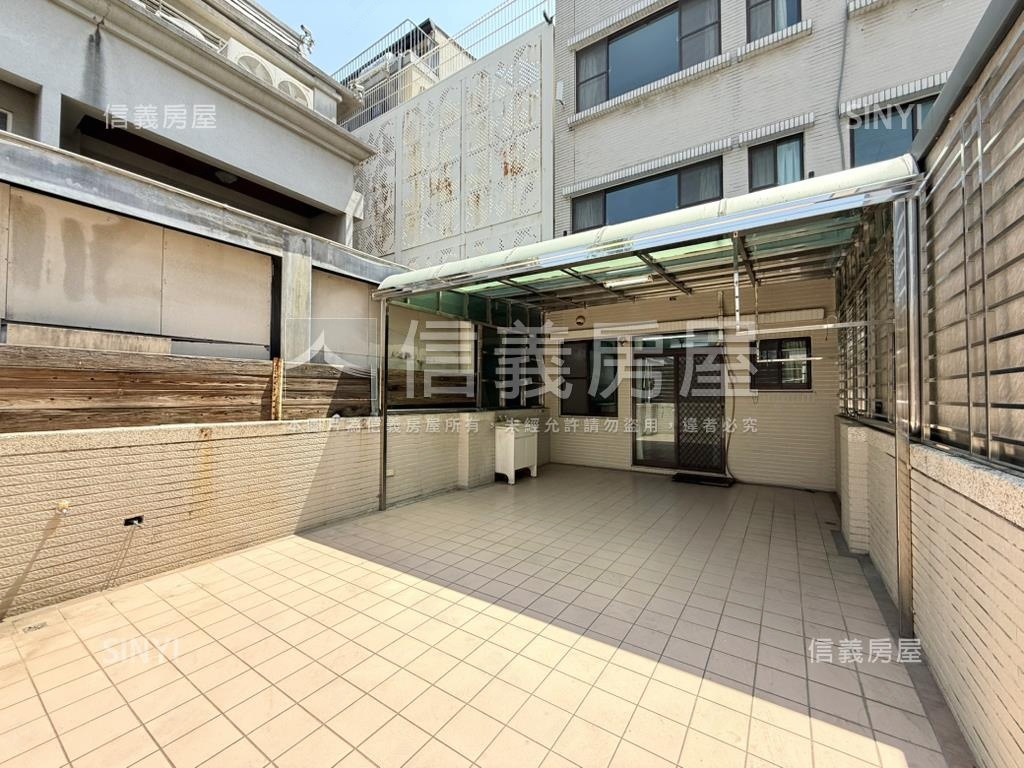 復興國中正對面金店住房屋室內格局與周邊環境