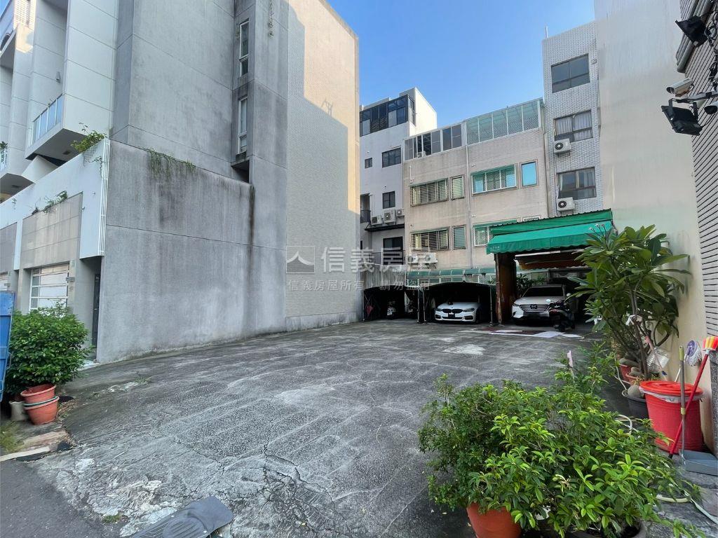 建平十三黃金大土地房屋室內格局與周邊環境