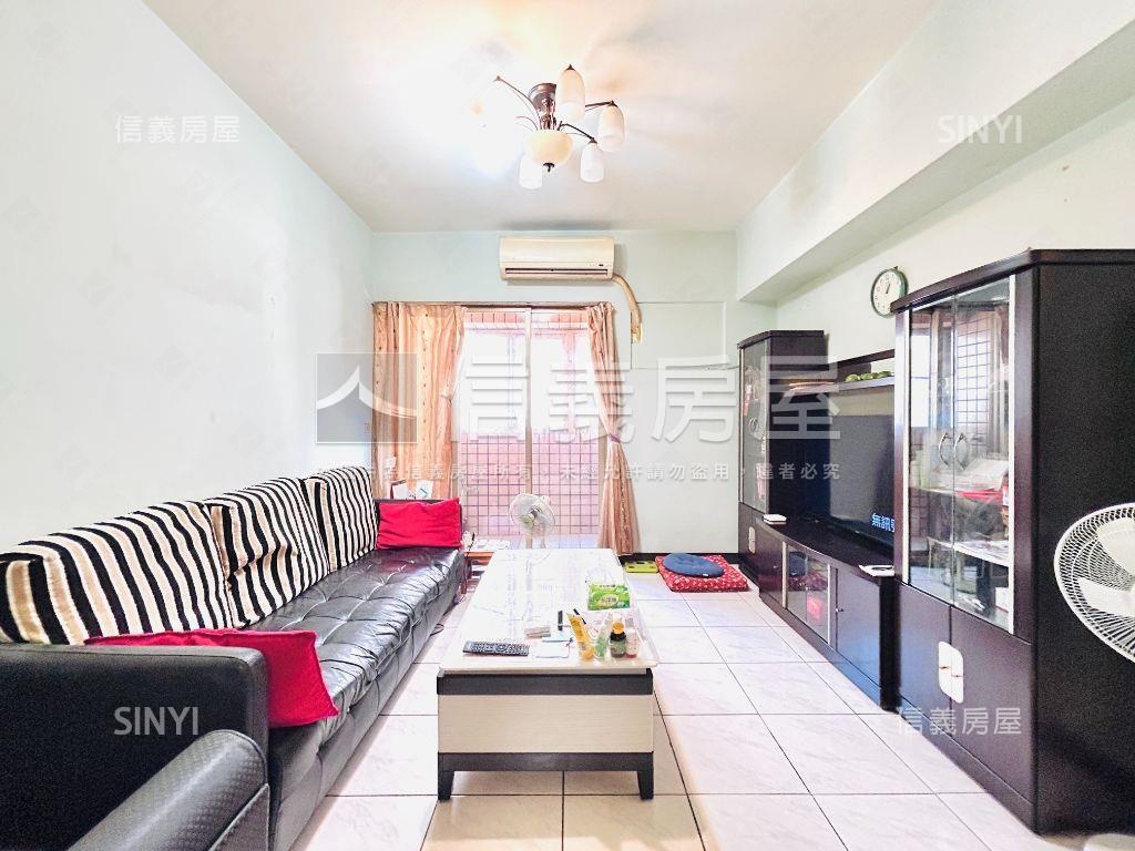 冠綸台北電梯三房房屋室內格局與周邊環境