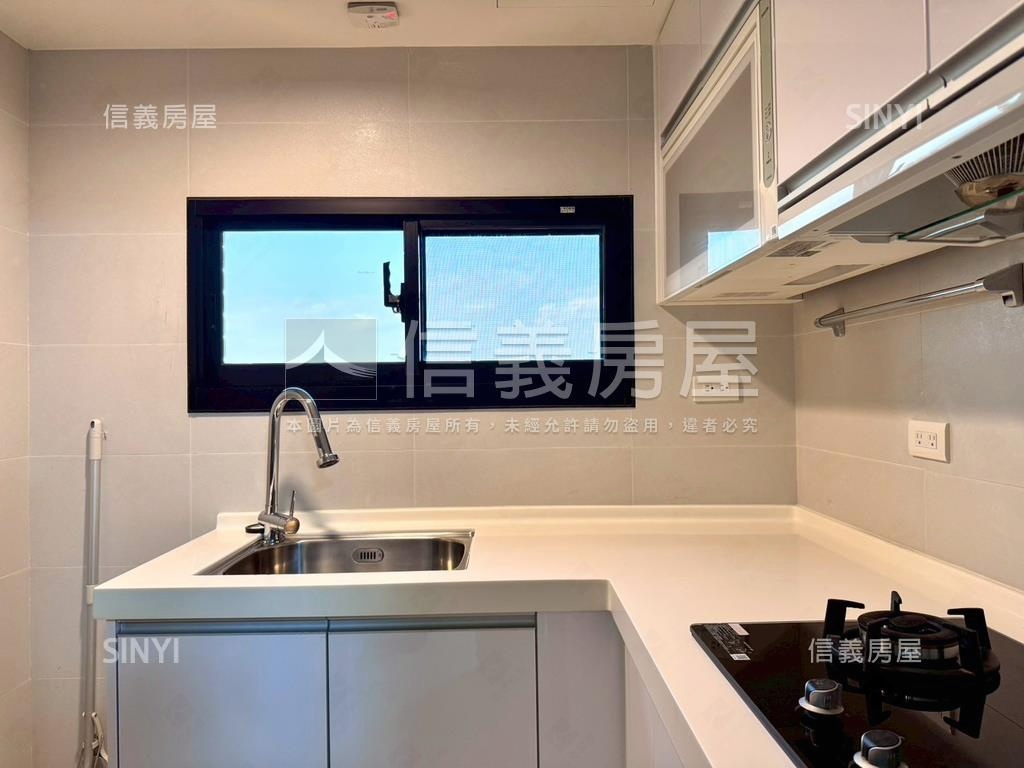 赫里翁臻愛視野兩房車位房屋室內格局與周邊環境