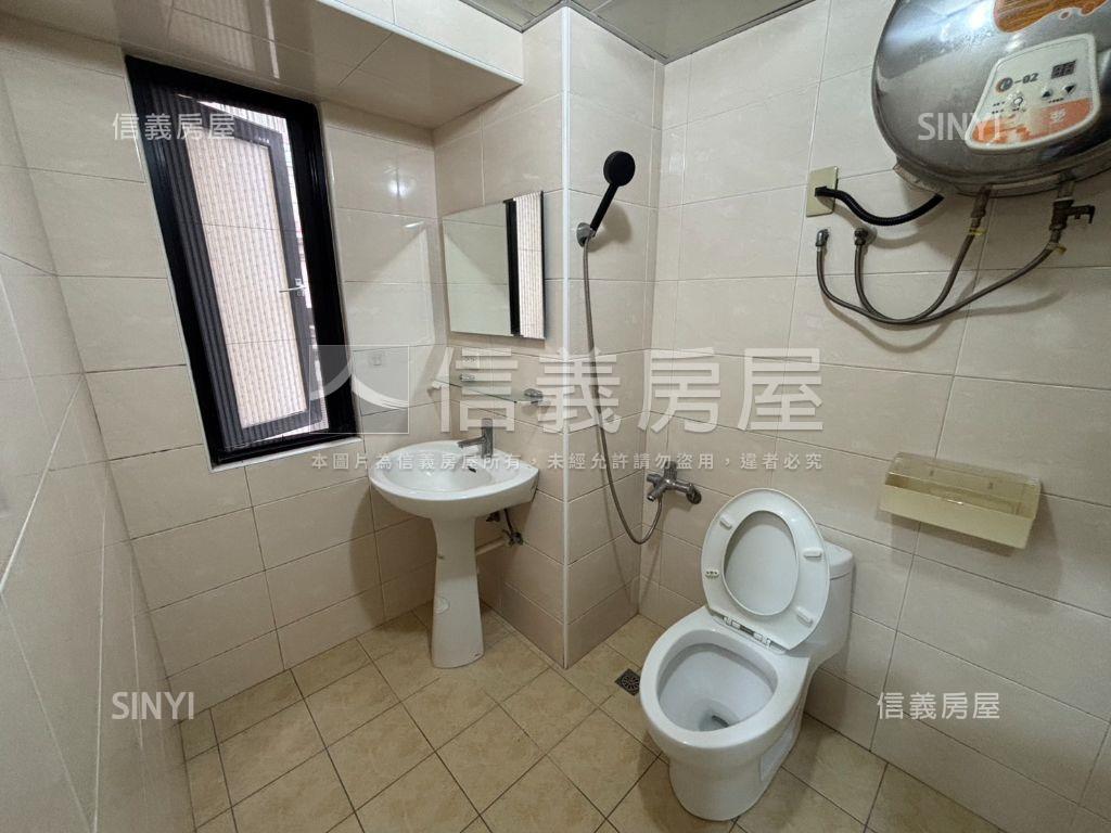 西屯整棟收租店套房屋室內格局與周邊環境