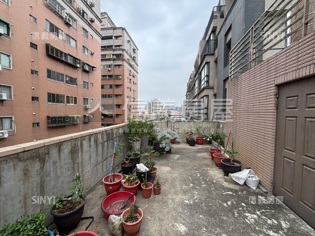 西屯整棟收租店套房屋室內格局與周邊環境