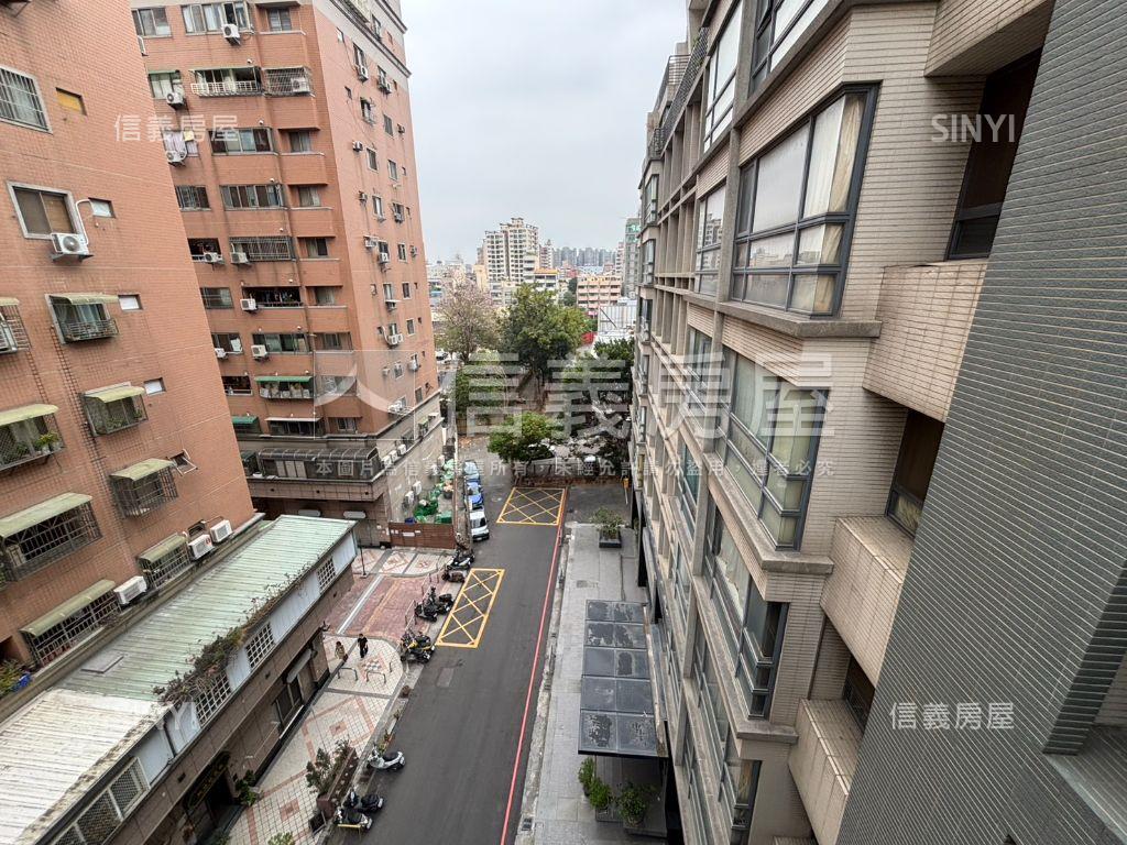 西屯整棟收租店套房屋室內格局與周邊環境