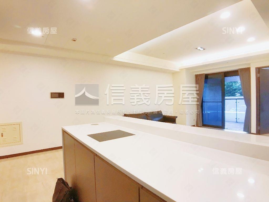 【新接】帛詩華精品臻藏房屋室內格局與周邊環境