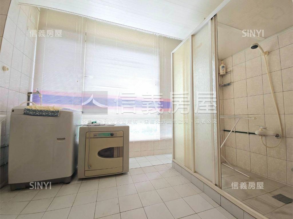 陽明山湖濱大廈開闊邊間房屋室內格局與周邊環境