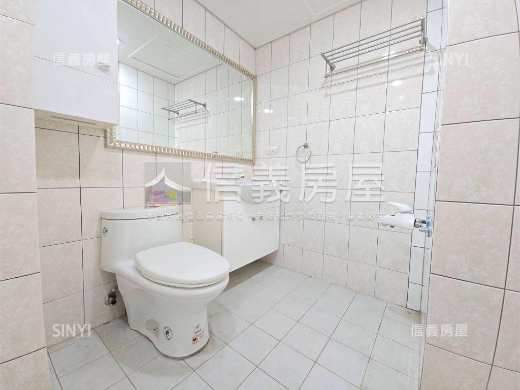 陽明山湖濱大廈開闊邊間房屋室內格局與周邊環境