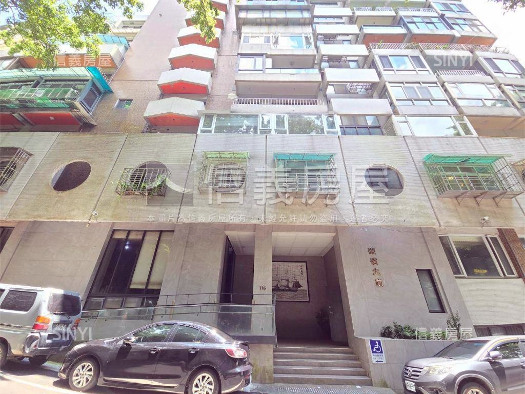 陽明山湖濱大廈開闊邊間房屋室內格局與周邊環境