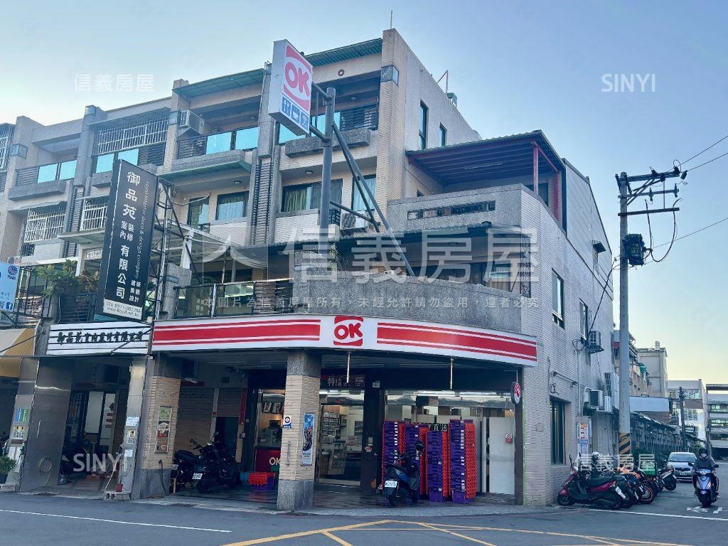 仁武正路角窗鈔集金店面房屋室內格局與周邊環境